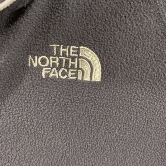 The North Face quarter zip jacket hood condition, purple, Sz SP thumb holes - Picture 2 of 7